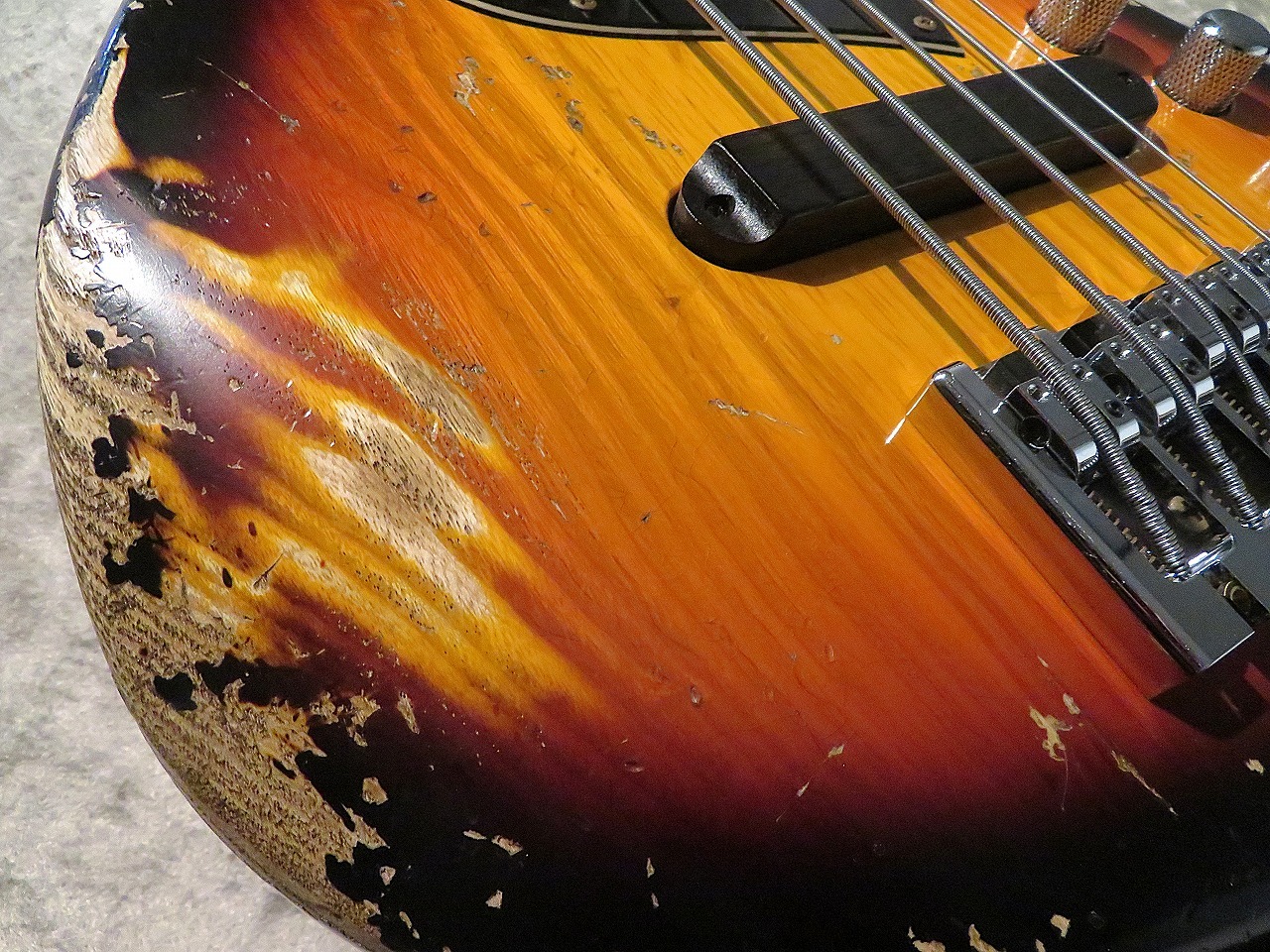 Xotic XJ-1T 5st Ash/R -3 Tone Sunburst / Heavy Aged Lacquer