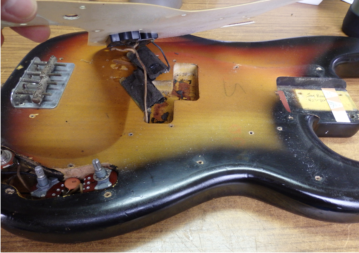 Fender 1965 Precision Bass（ビンテージ）【楽器検索デジマート】