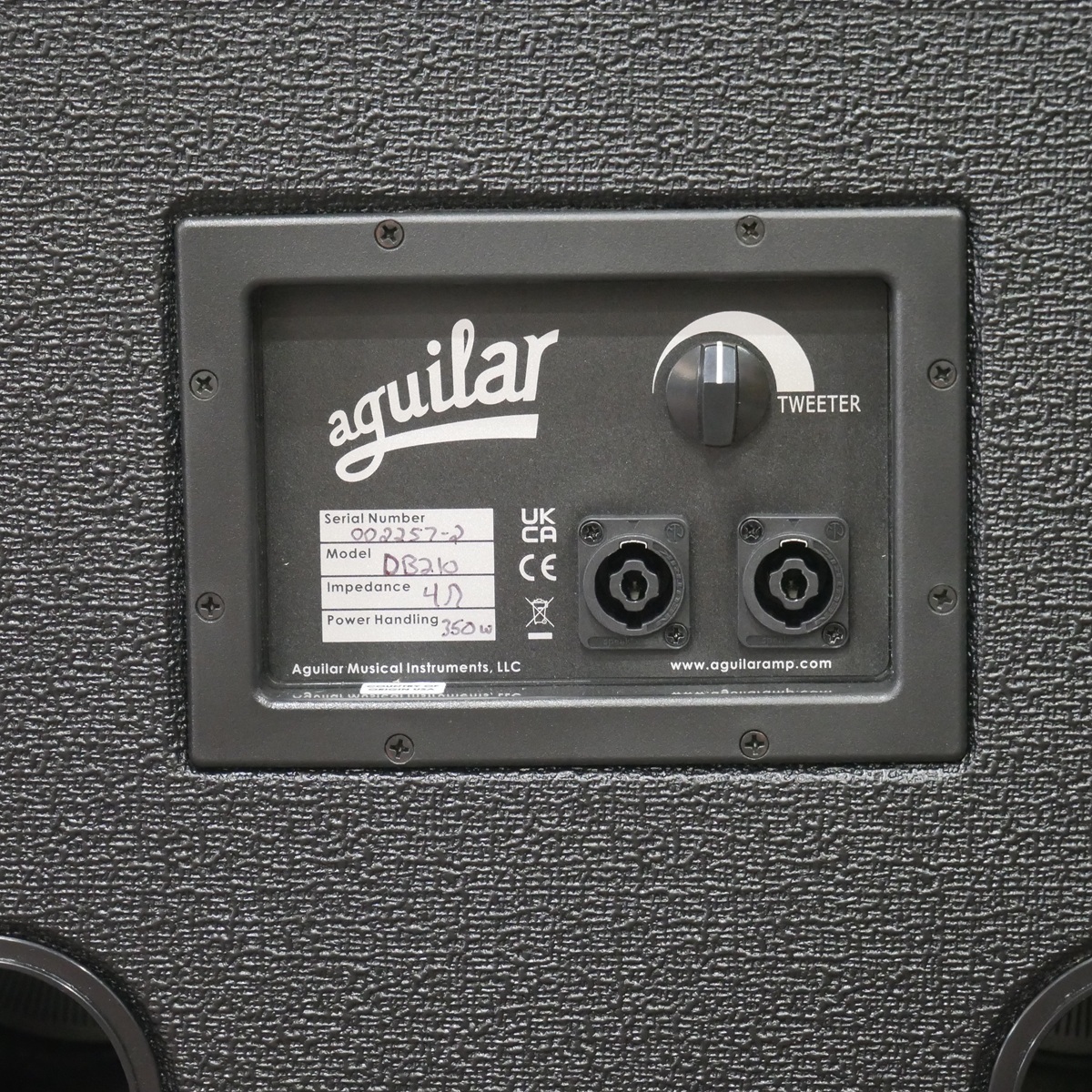 aguilar DB210 / 2 x 10 Speaker / 4Ω / 350 watts 【アウトレット特価