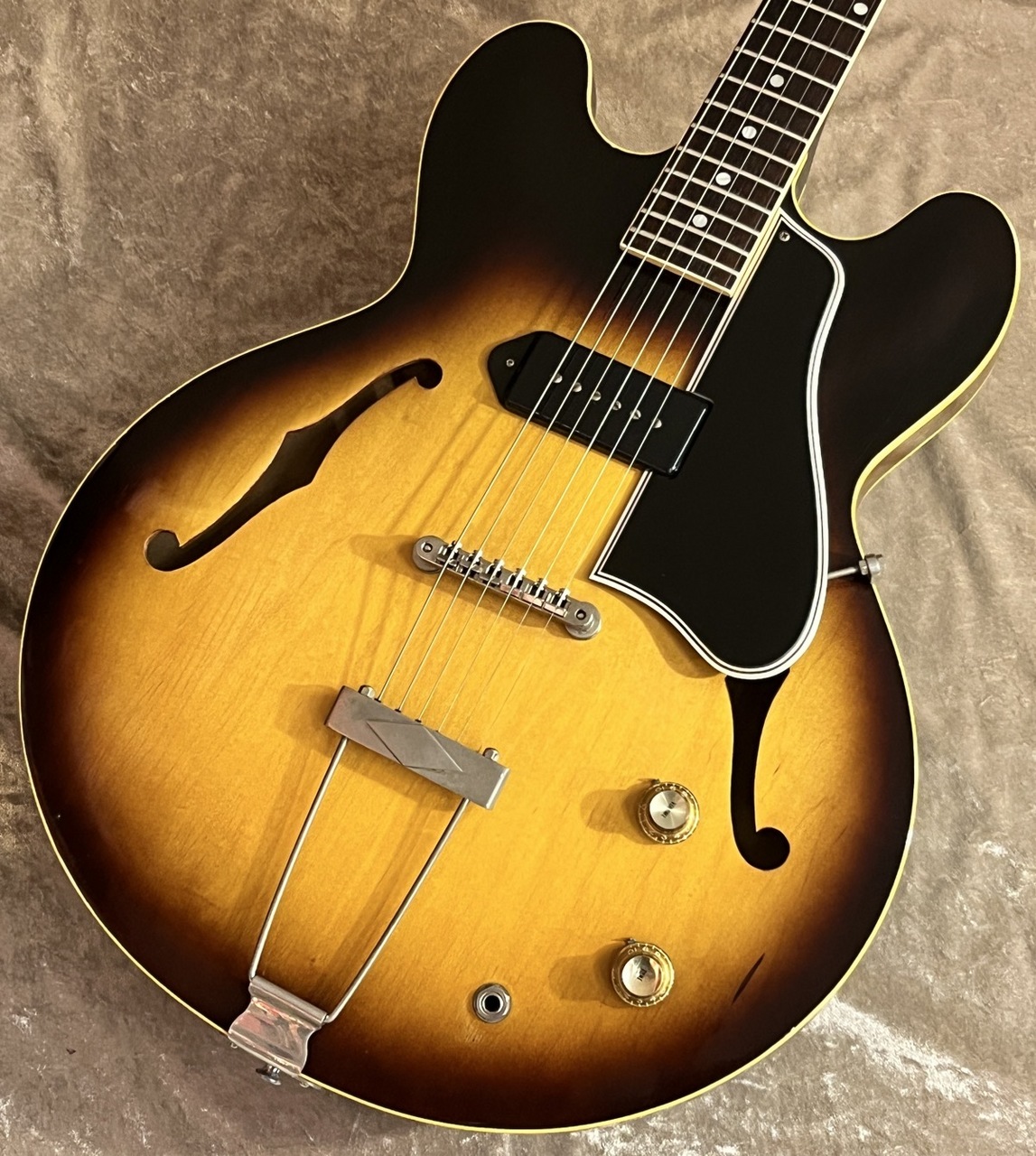 ビンテージソフビ    デューイ？   1962年   イタリー製 Gibson 【Vintage】ES-330T Sunburst 1962年製 [2.29kg]【G-CLUB