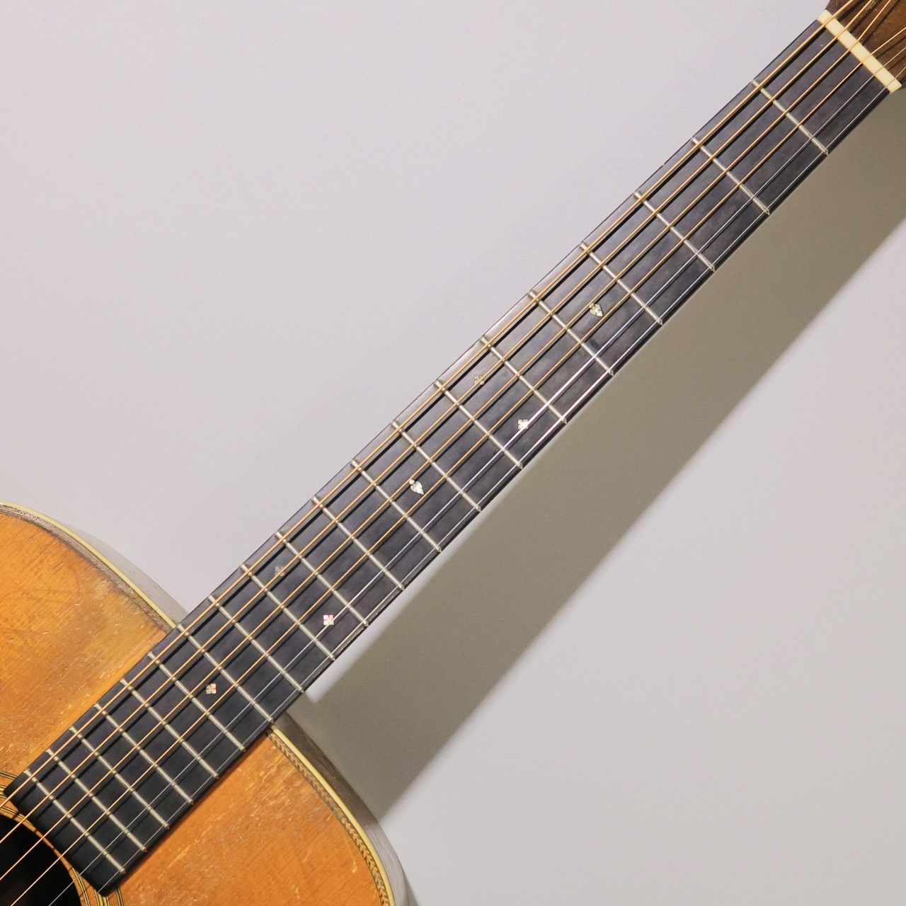 Martin D-28 '1944【超貴重品!ヴィンテージブラジリアンローズウッド