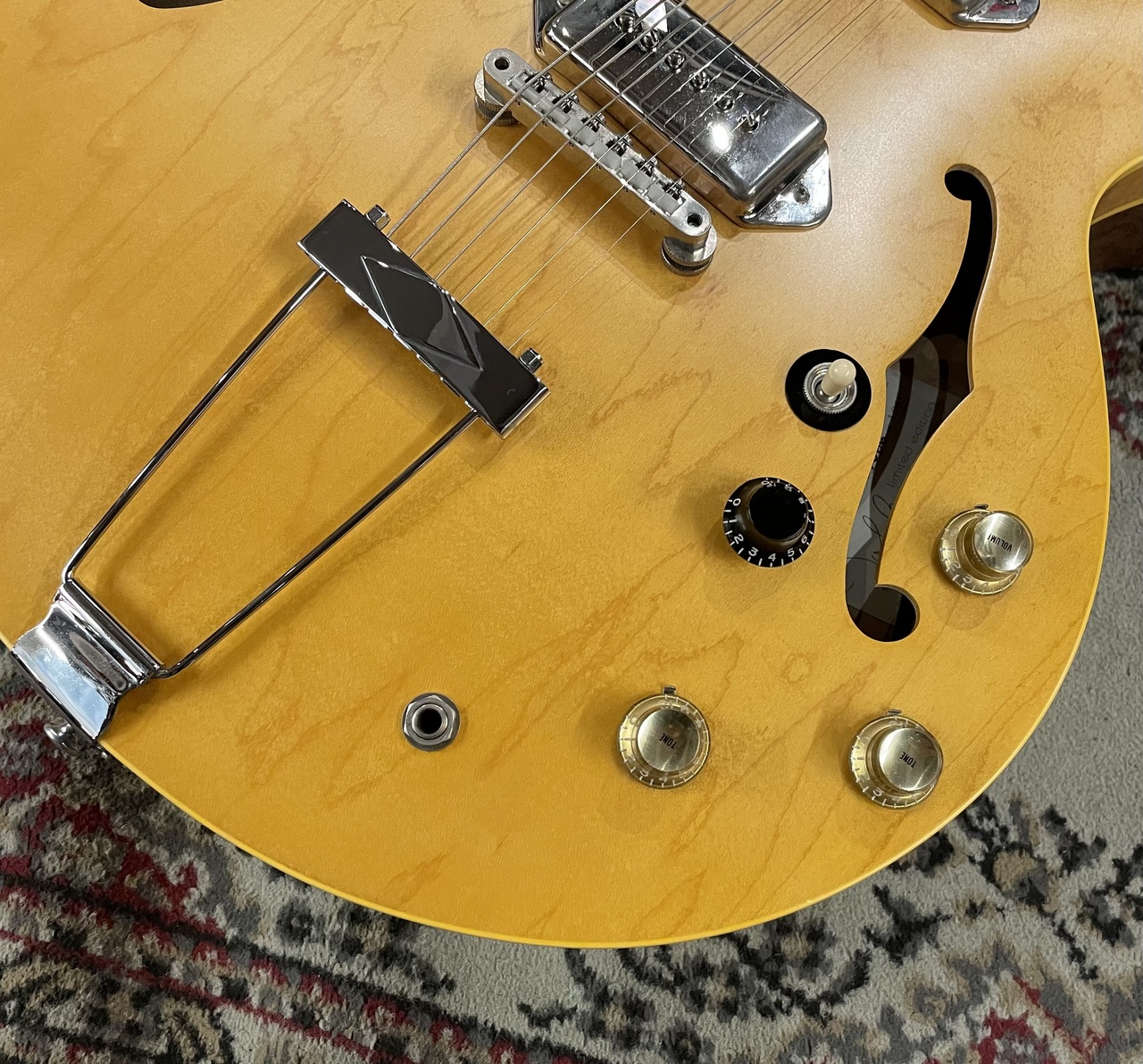 Epiphone Limited Edition John Lennon Revolution Casino Natural