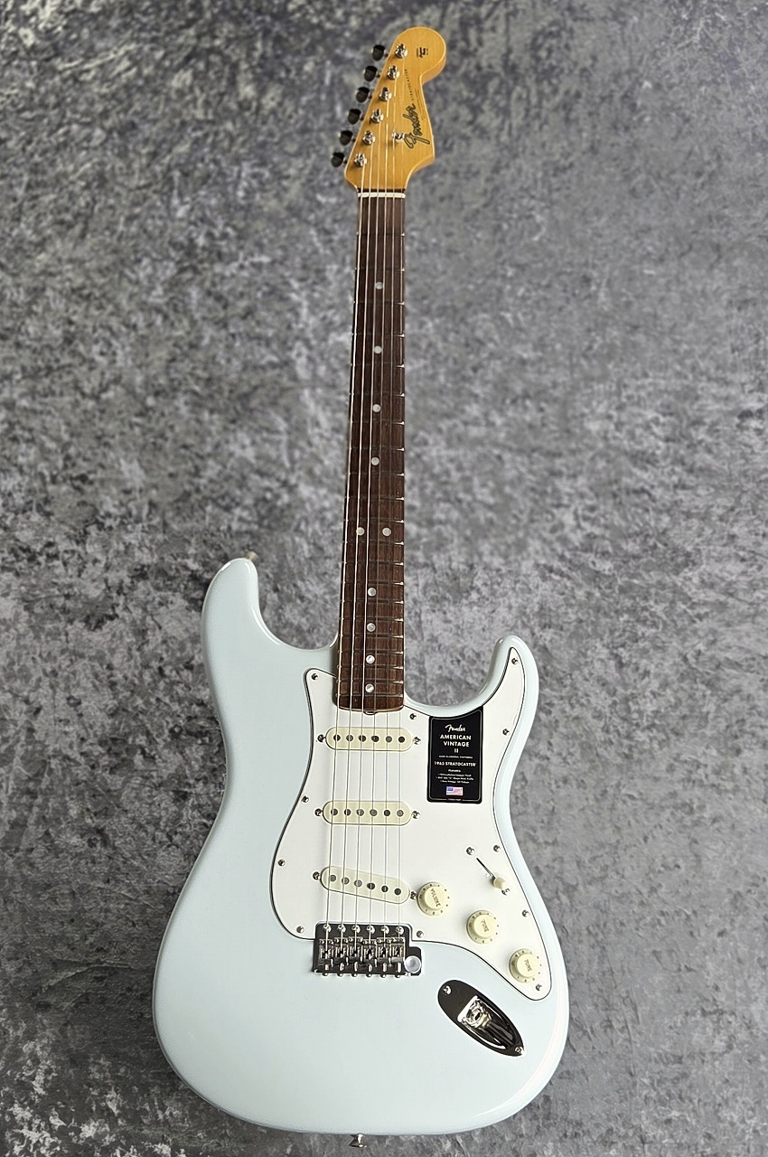 Fender American Vintage II 1965 Stratocaster / Sonic Blue