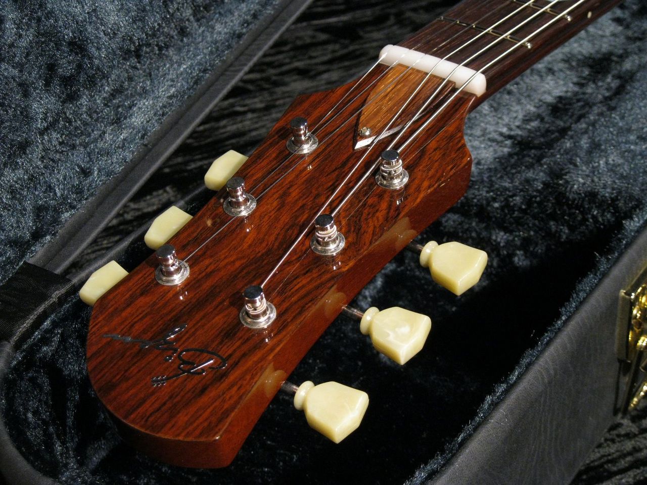 Bizen Works Grain Arched Curly Maple GT / Cuban Mahogany Bizen Works Grain Arched Curly Maple GT / Cuban Mahogany