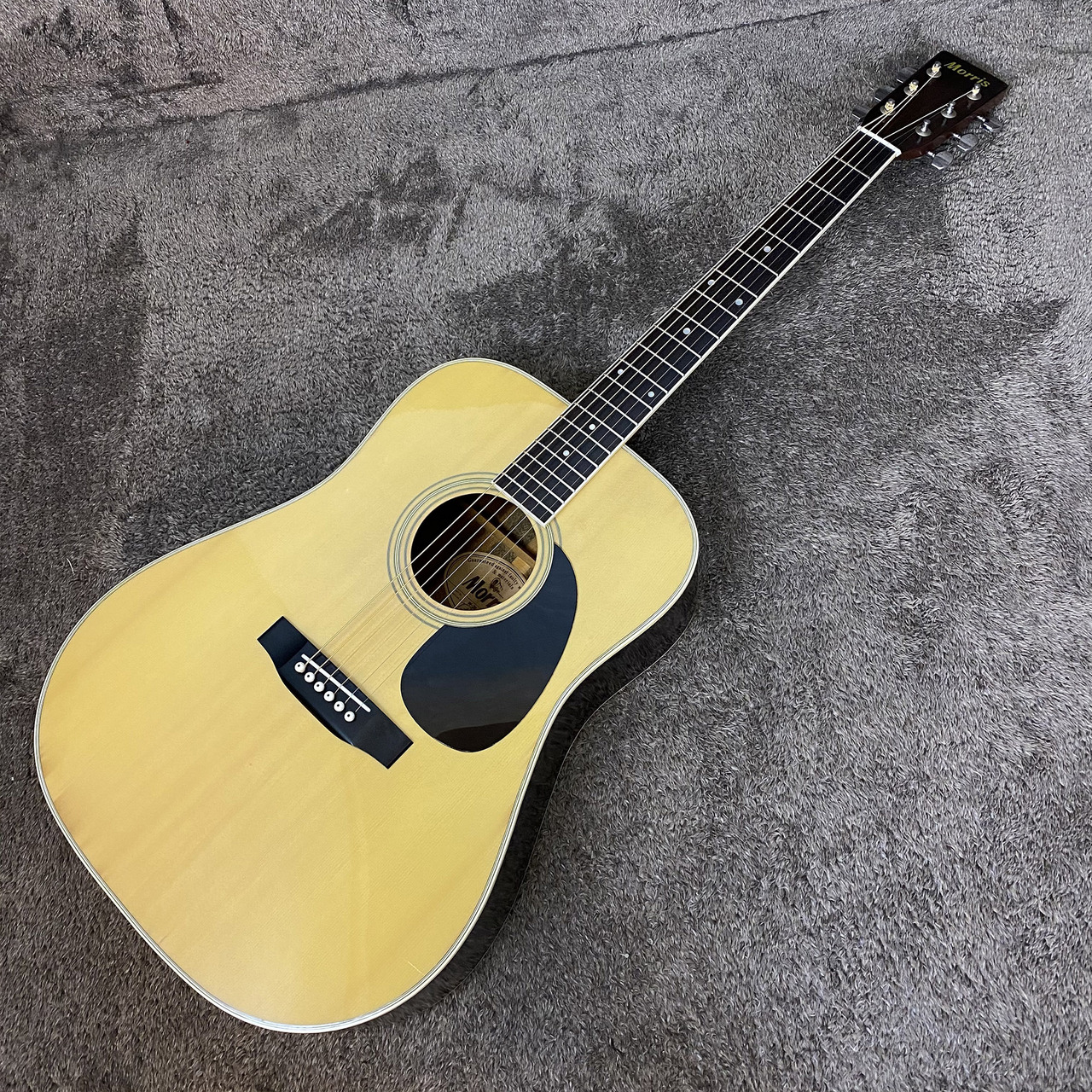 ギターMorris W-20 アコースティックギターヴィンテージ1970年代【整備品】