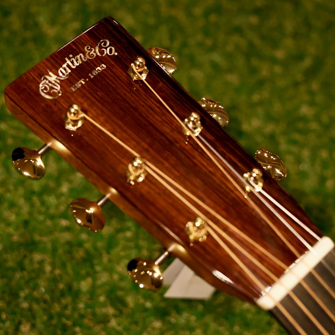 Martin 【クロサワ本店】D-28 Modern Deluxe シリアルナンバー