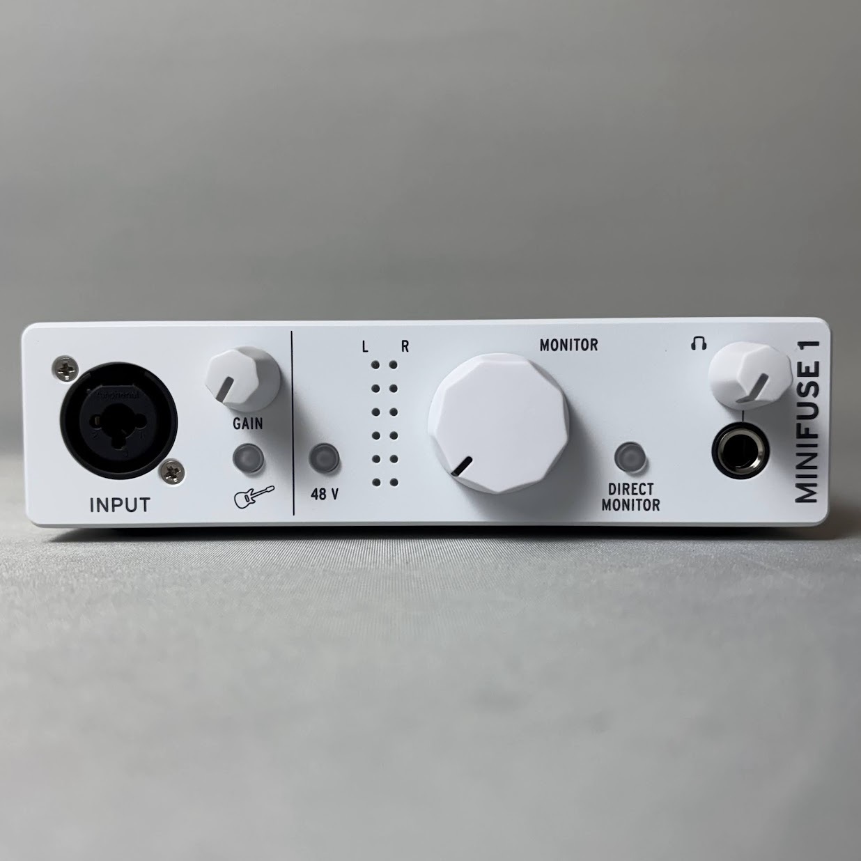 Arturia MINIFUSE 1 (ホワイト) オーディオインターフェイス 1