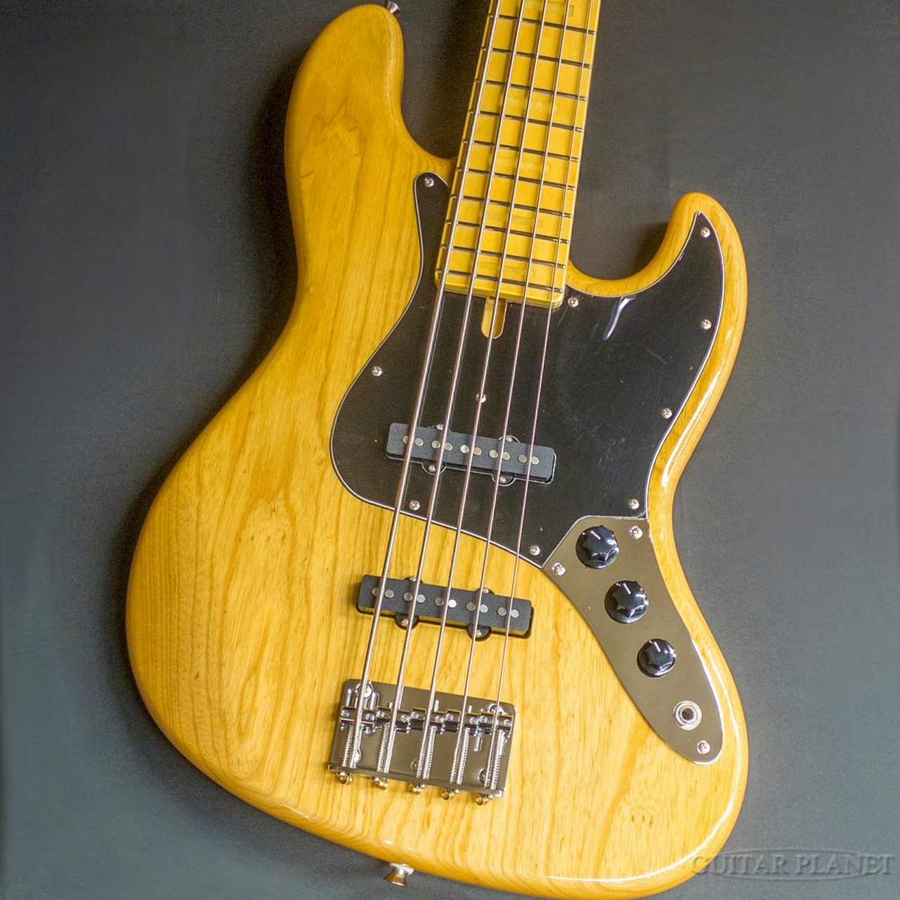 【値下げ交渉歓迎】ペテンシーフシギバース 製品情報】FGN-2560-25 ダンチ ： はしご、脚立の株式会社ピカ