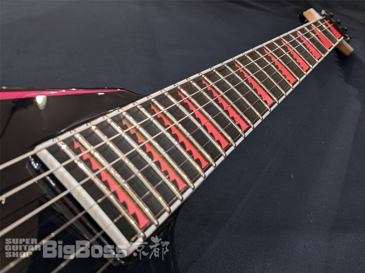 EDWARDS E-ALEXI PINK SAWTOOTH / Black with Pink Pin Stripe