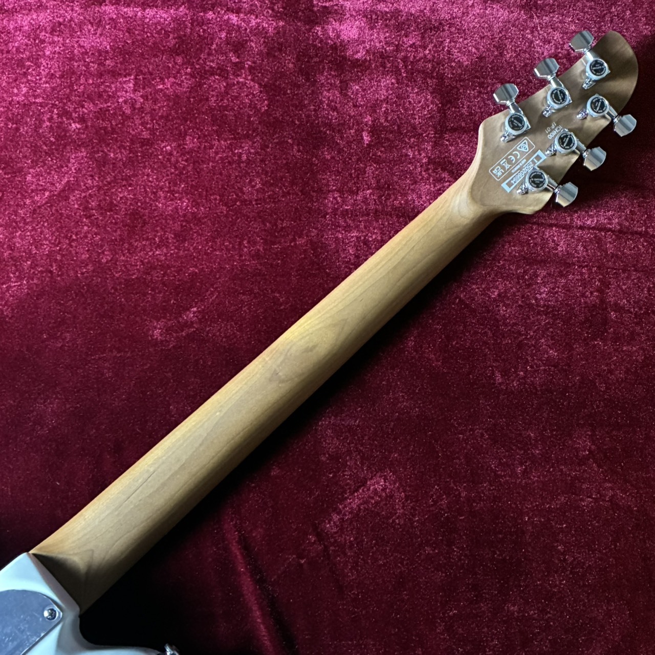 Ibanez ICHI00-VWH Vintage White Ichika Nito シグネイチャーモデル