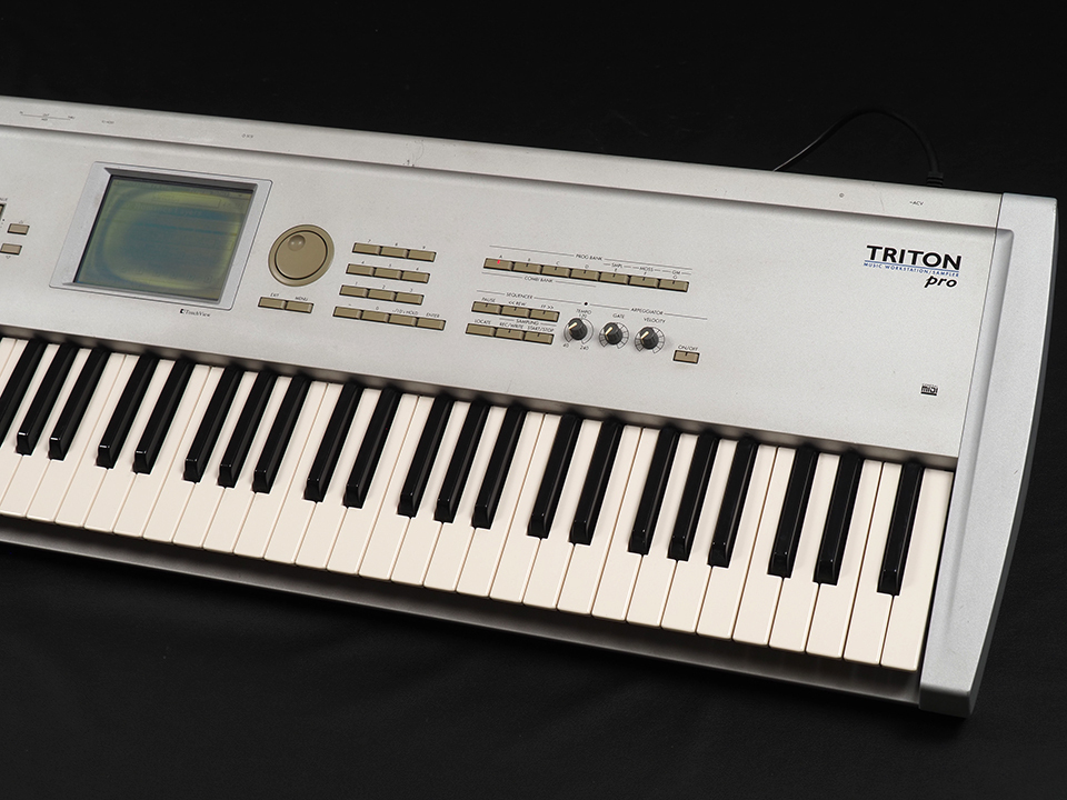 KORG TRITON Pro（中古）［デジマートSALE］【楽器検索デジマート】