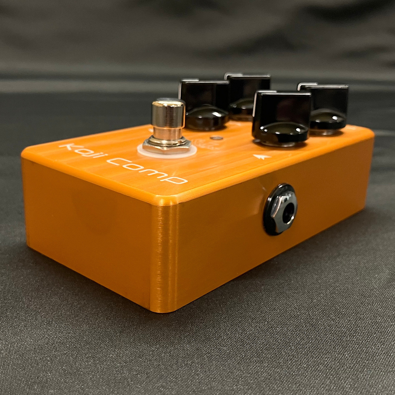 ◆Shur Koji Comp　 サー　コージーコンプ　コンプレッサー Koji Comp Legacy Edition | Suhr.com