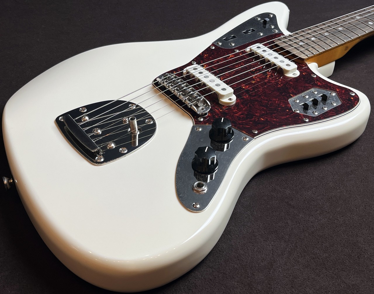 Squier by Fender FSR Classic Vibe '60s Jaguar Olympic White（中古