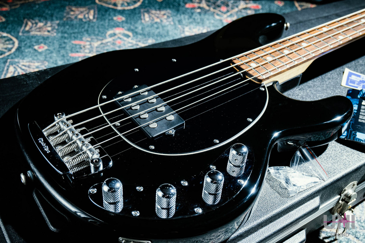 ベース rip 1/2 Musicman USA StingRay 1999 ベース rip 1/2 Musicman USA StingRay 1999 ベース rip 1/2 Musicman