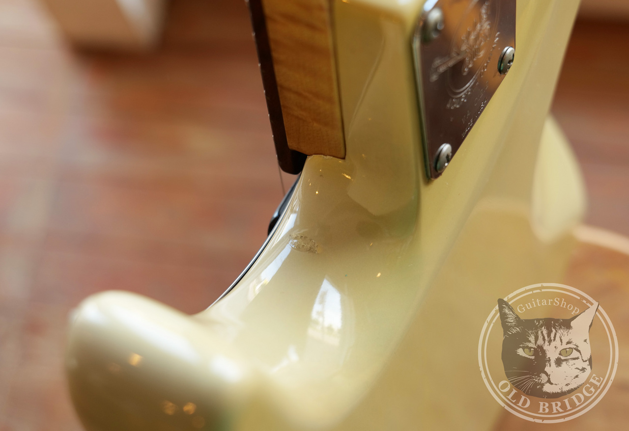 Valley Arts Standard Pro USA Larry Carlton（中古）【楽器検索