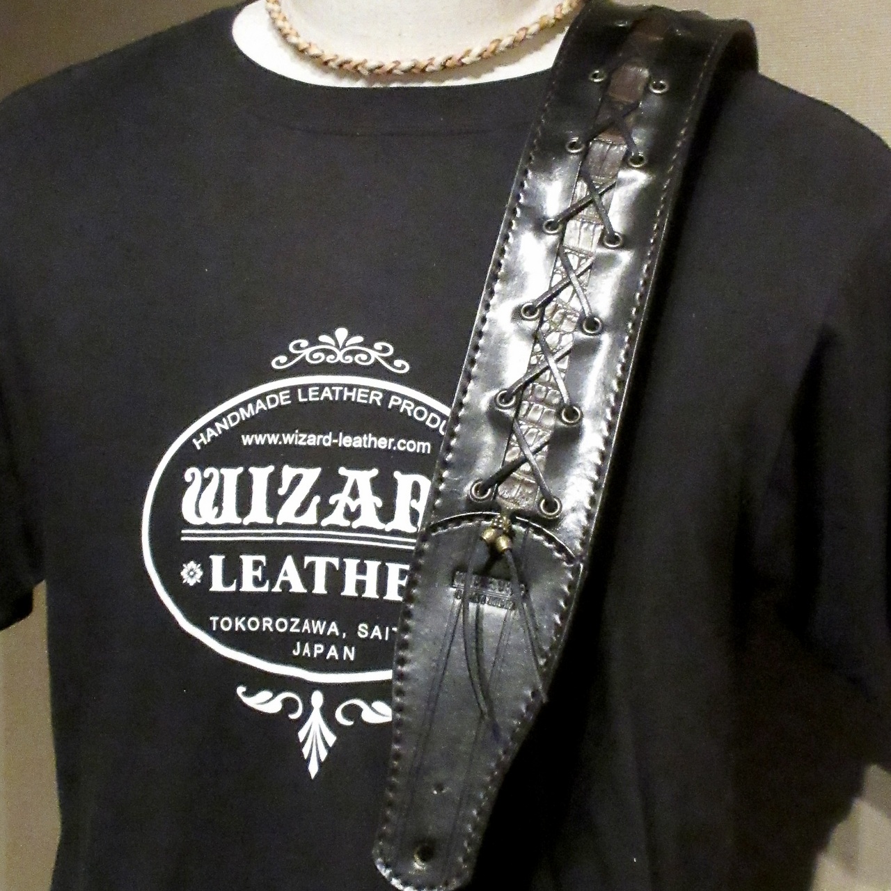 wizard leather 本革製ギター・ストラップ(編み上げ/ワニ革)（新品