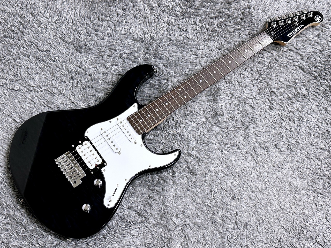 YAMAHA PACIFICA212VQM TBL (Trancelucent Black) 【大人気エントリー