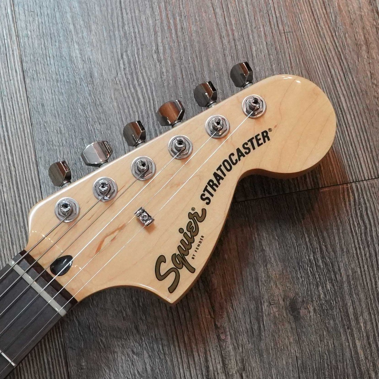 【最終値下げ！】Squier Affinity Stratcaster 改造品 最終値下げ！】Squier Affinity Stratcaster 改造品 - メルカリ