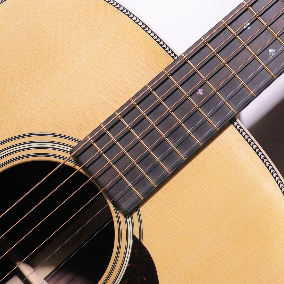 Martin D-28 Modern Deluxe シリアルナンバー:3013023【クロサワ本店