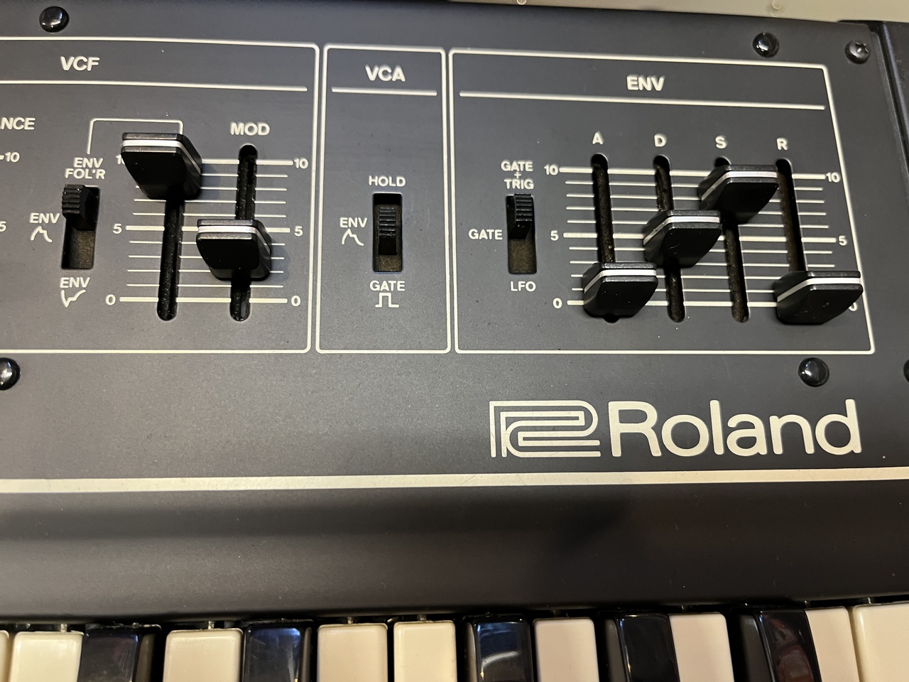 Roland SH-09【中古】（ビンテージ）【楽器検索デジマート】