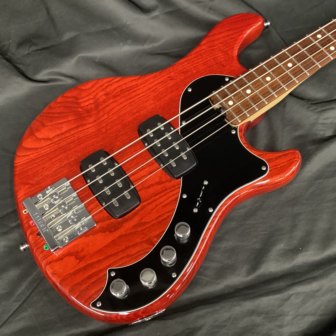 Fender USA American Deluxe Dimension Bass IV HH (フェンダー
