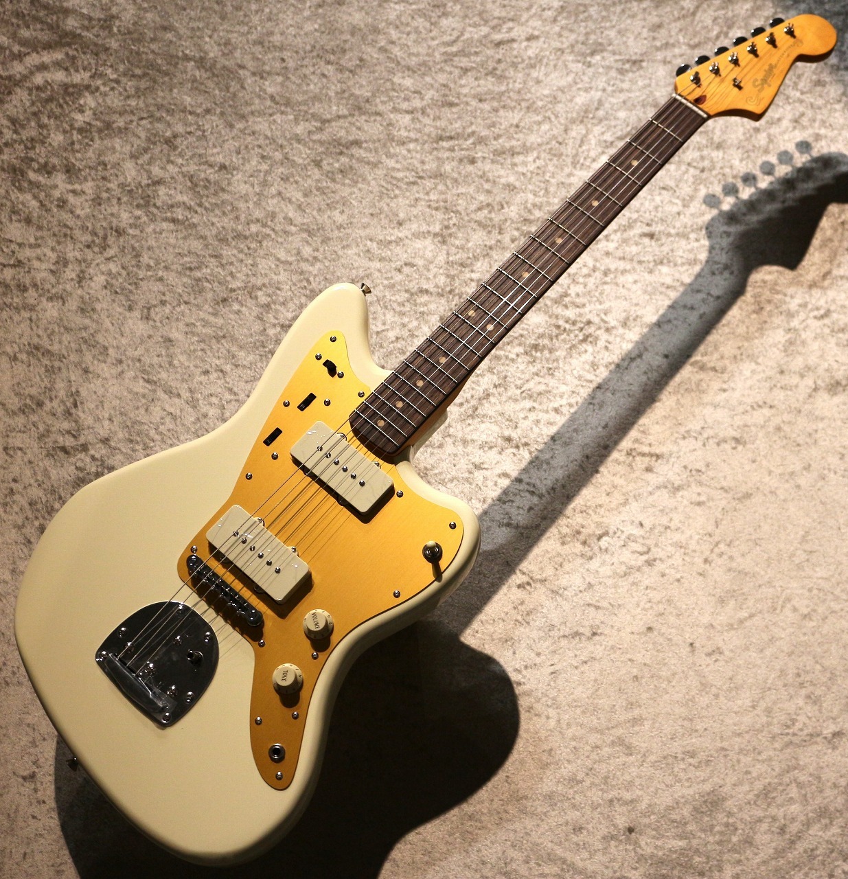 ギター J Mascis Jazzmaster Squier J Mascis Signature Jazzmaster - Vintage White | Long