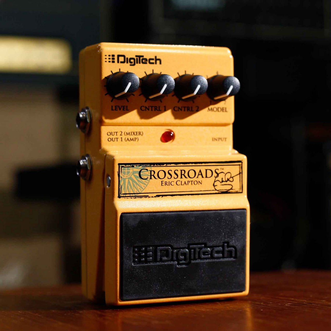 Digitech CROSSROADS Eric Claptonシグネチャー DigiTech Crossroads Eric Clapton Signature Pedal | zZounds