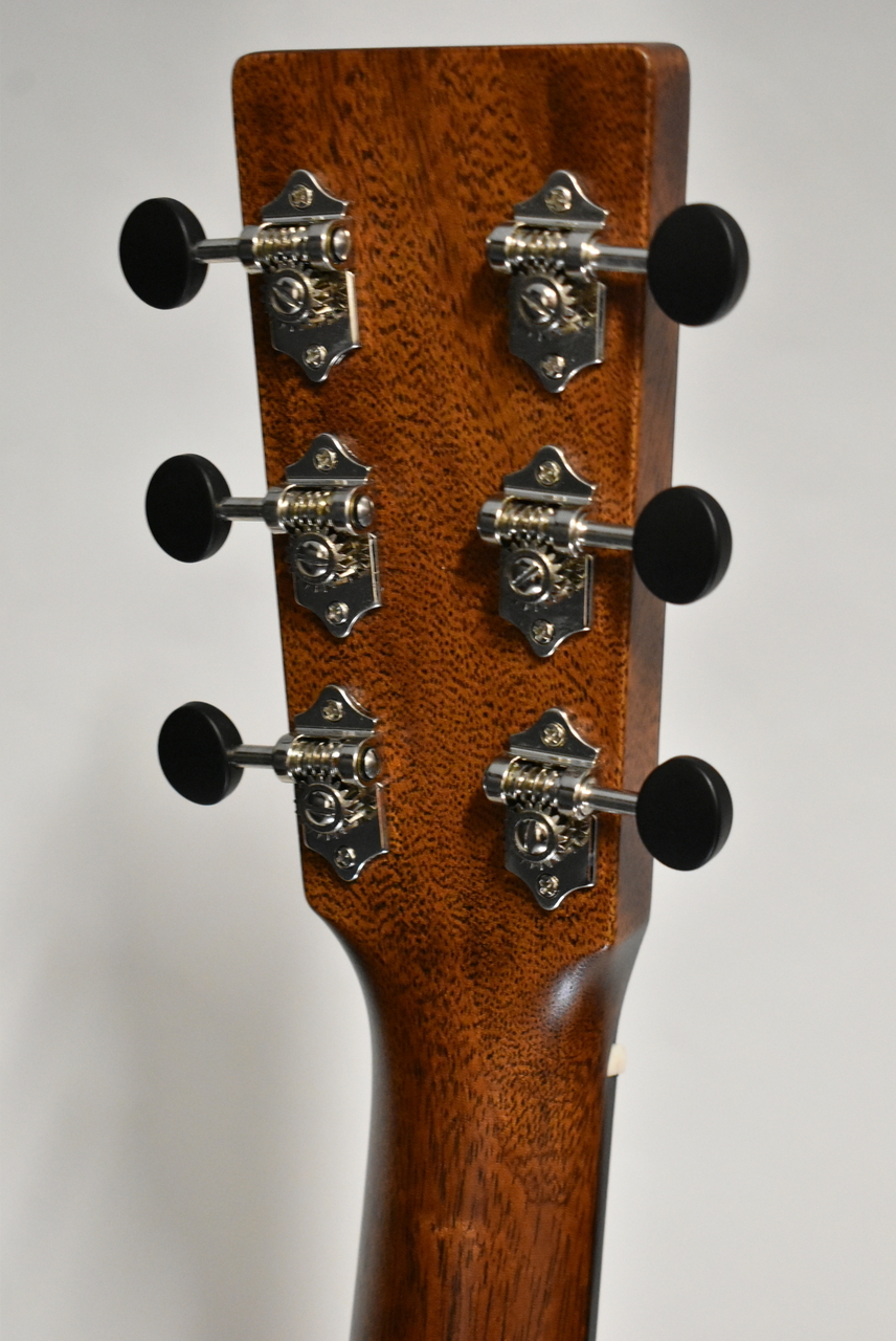 Martin 【美品中古】000-15M 2024年製【送料当社負担・最大48回分割無