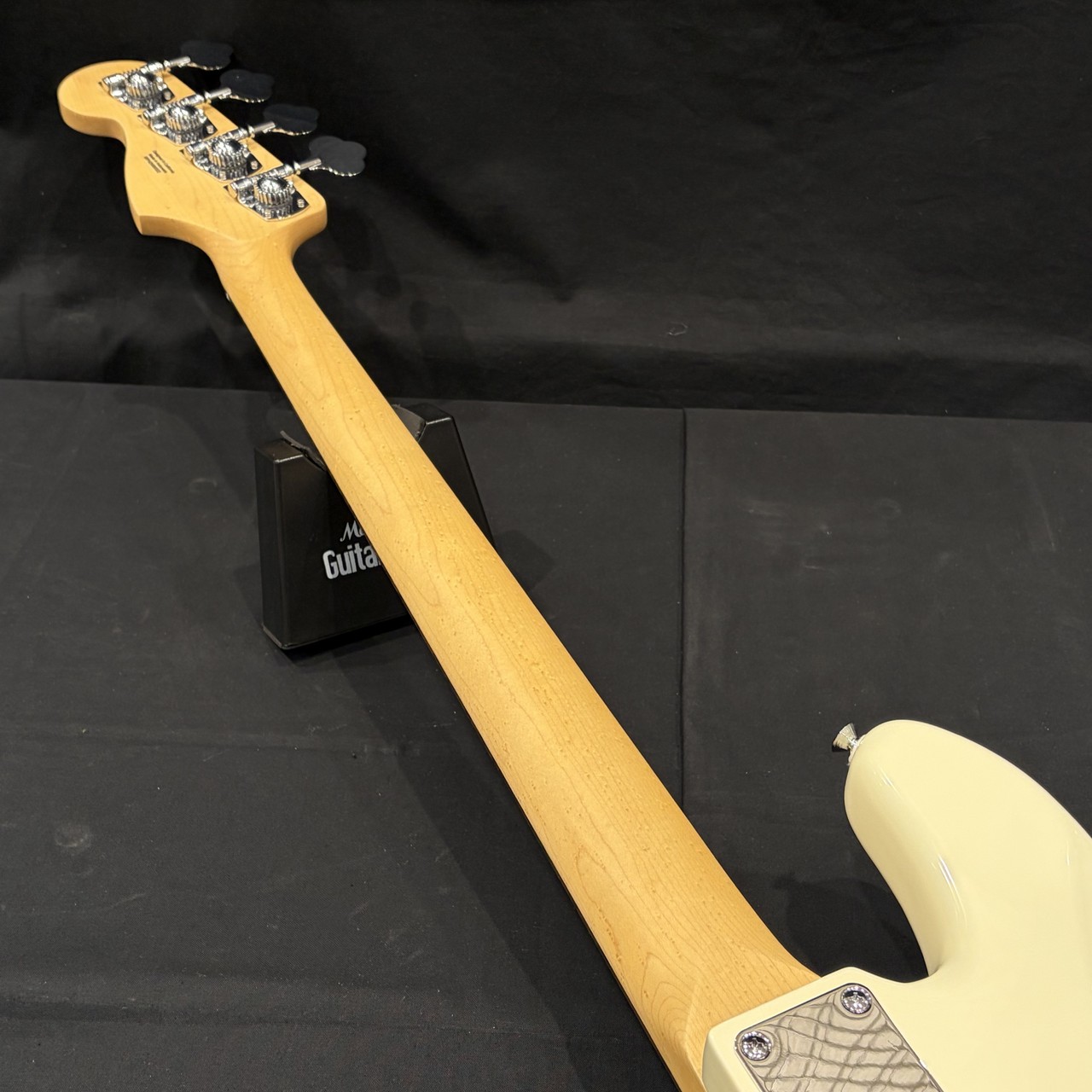 Fender Fender Standard Jazz Bass Laurel Fingerboard White