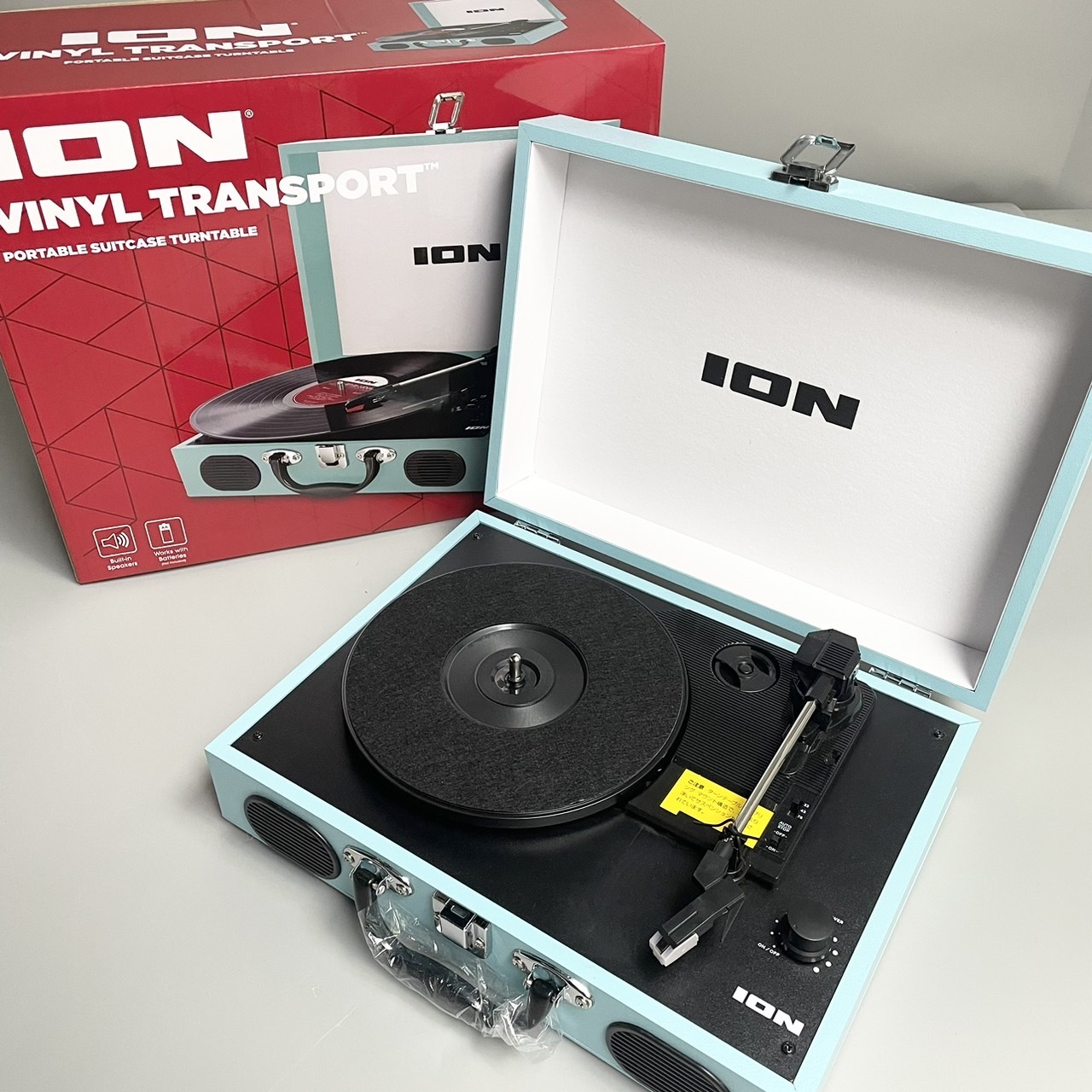 ★新品★ ION Audio ポータブルレコードプレーヤー 水色 ION レコードプレーヤー 水色