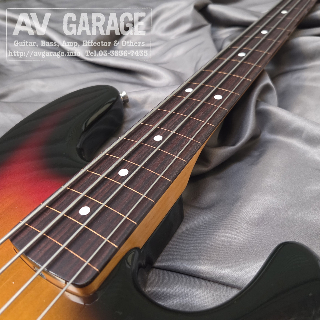 短期間値下げ FENDER JAPAN JB62-77FL フレットレス Fender Japan JB62-77FLフレットレス (SB/R) 2004年製 3.97kg 日本製