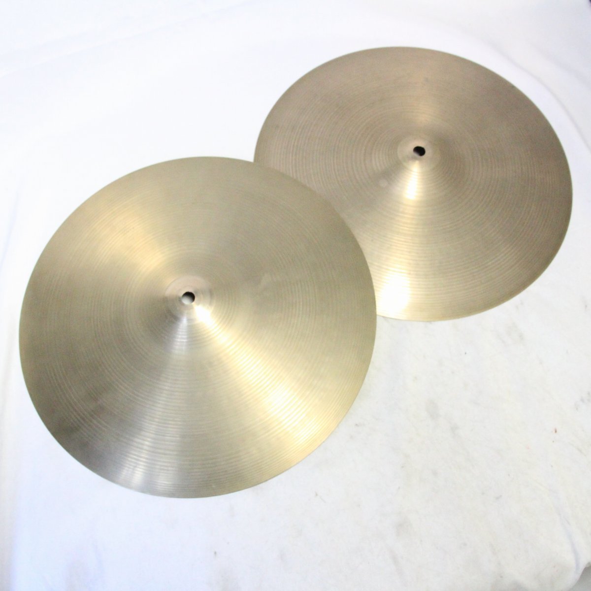 Zildjian 70s 14インチ NewBeat Hihat 870/1364g Aジルジャン 白