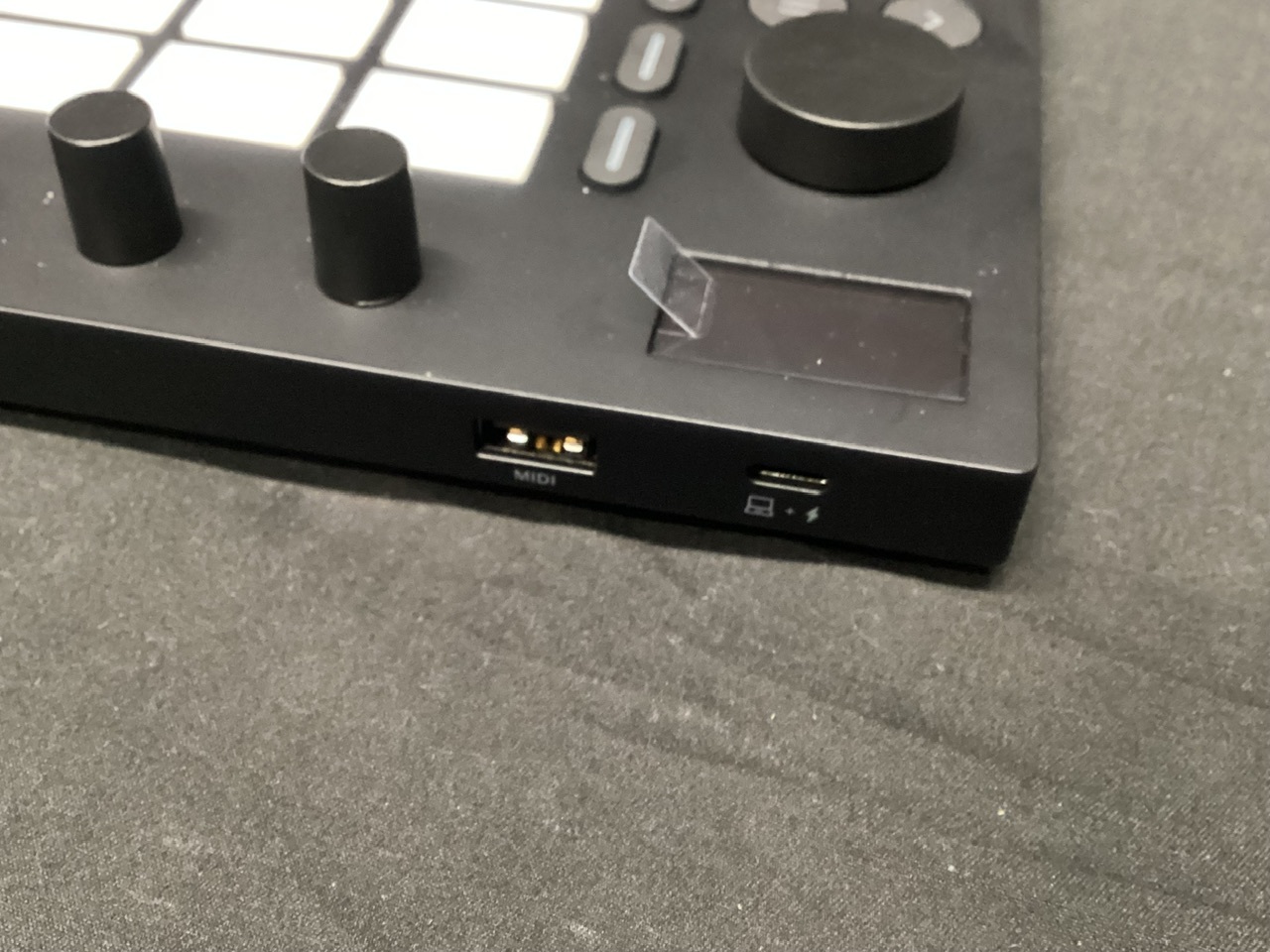 Ableton Move (エイブルトン スタンドアロンポータブルガジェット