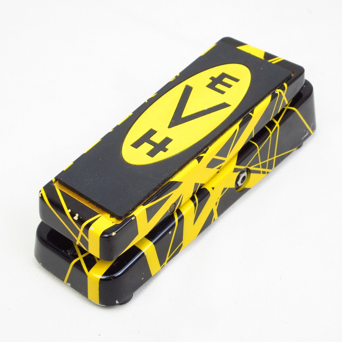 EVH ワウペダル【JIM DUNLOP EVH Signature Wah】 Amazon.com: Jim Dunlop Cry Baby EVH Wah : Musical Instruments