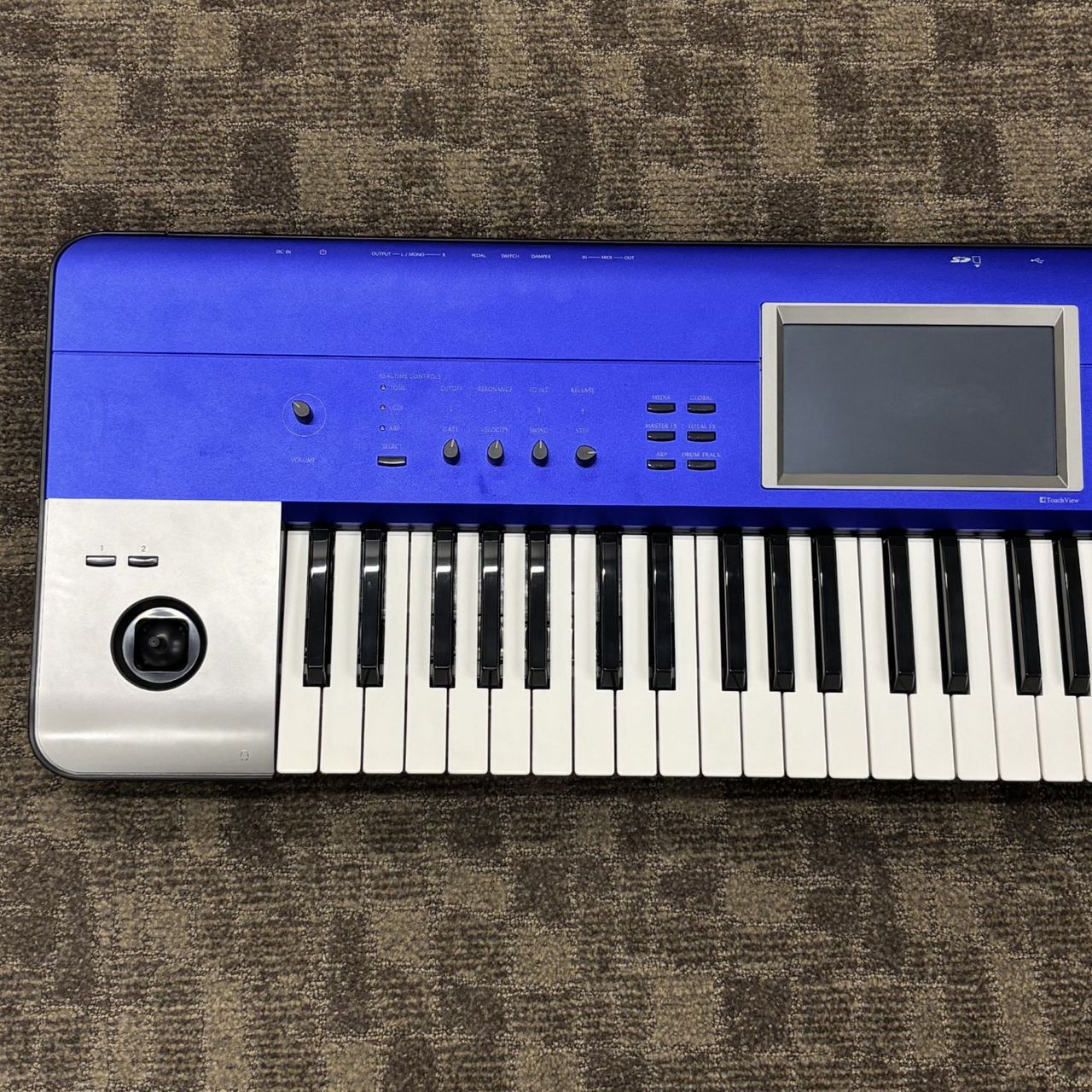 KORG KROME 61鍵 BLUEシンセサイザー（メンテナンス済み） KORG KROME