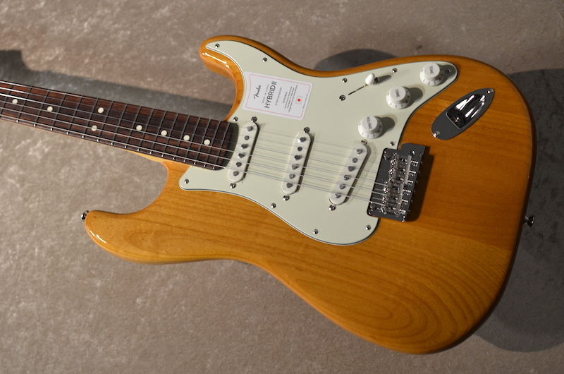 Fender Made in Japan Hybrid II Stratocaster Rosewood Fingerboard