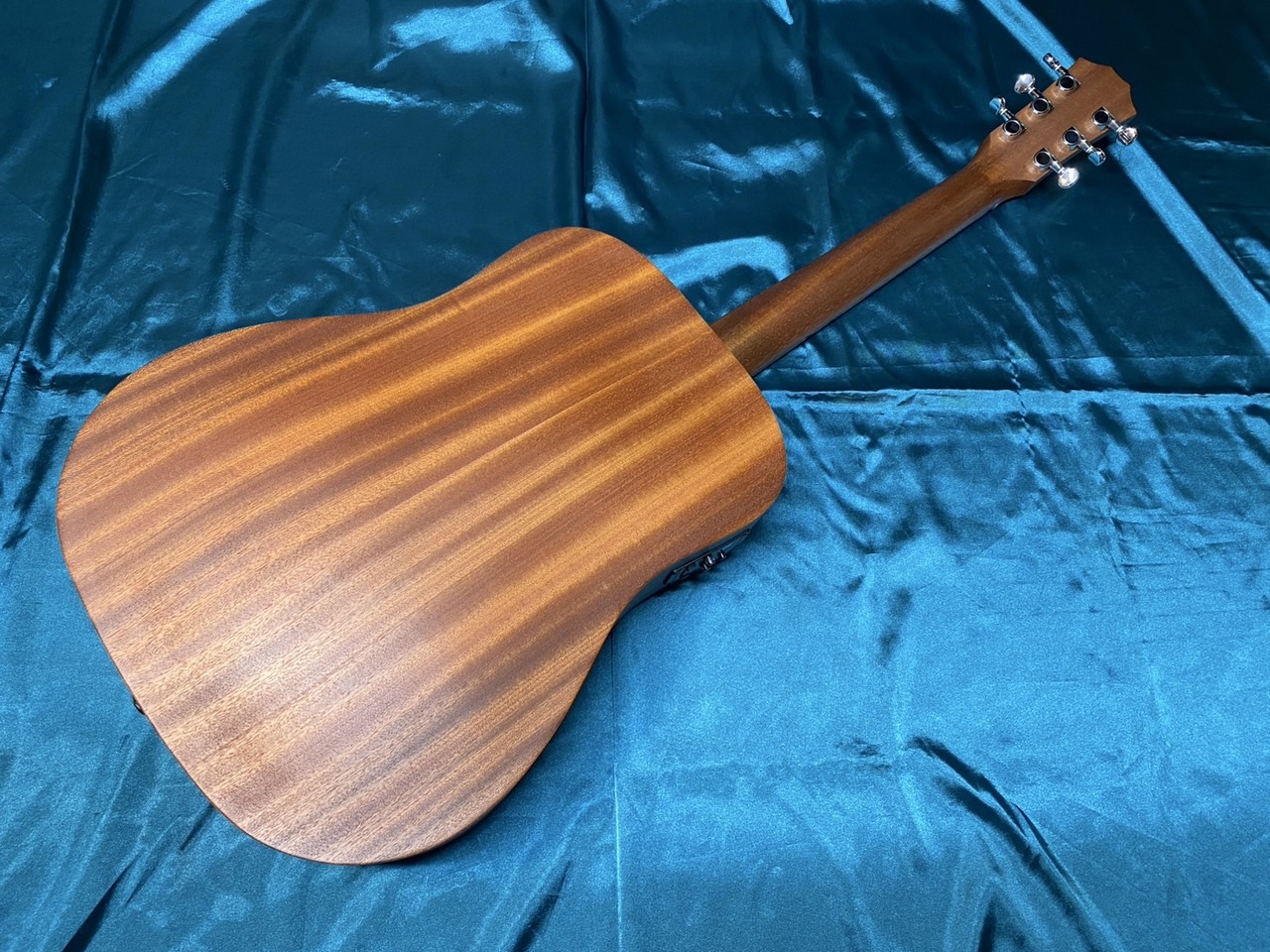 Taylor Taylor Swift Baby Taylor-e（中古）【楽器検索デジマート】