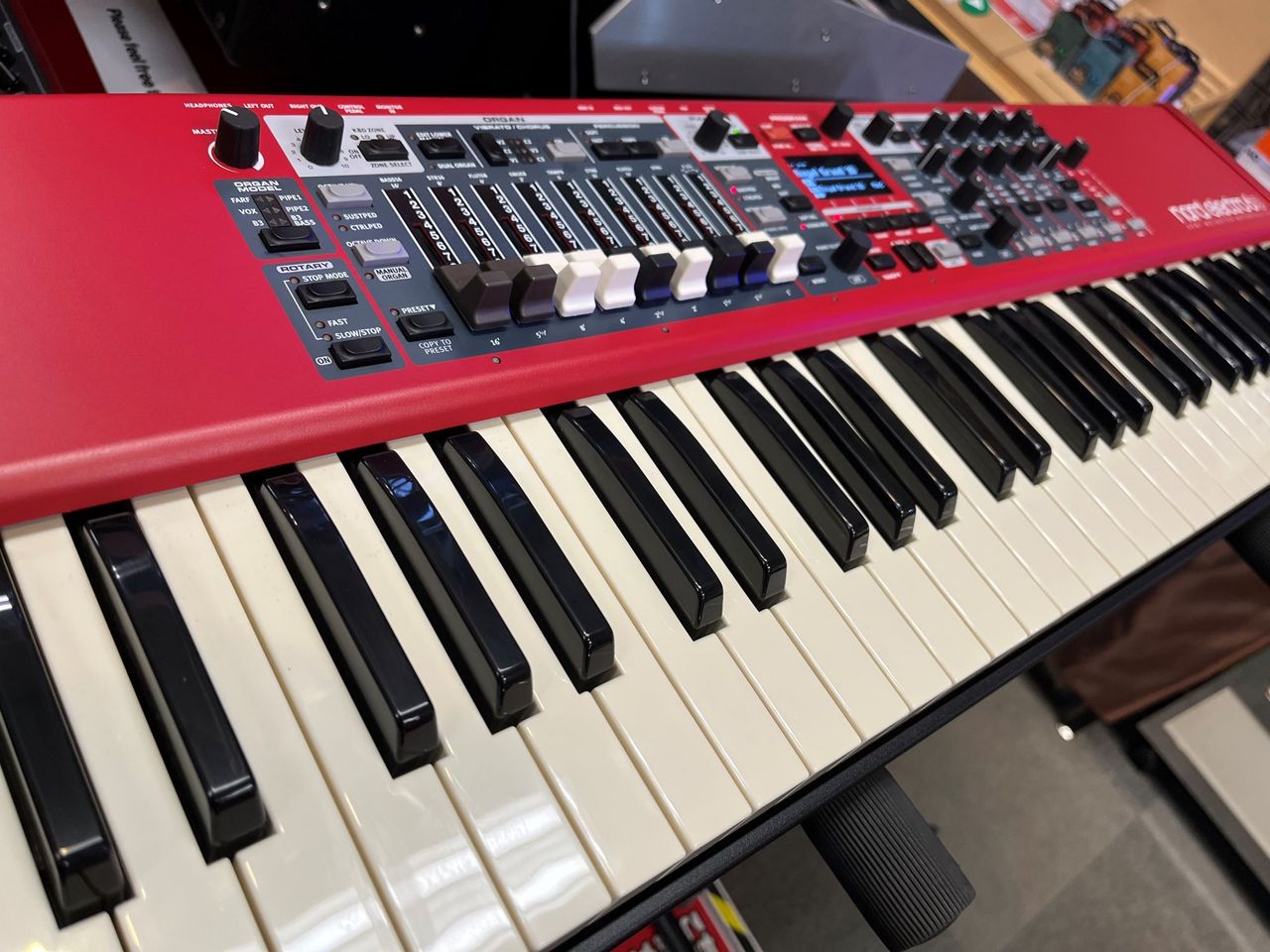 CLAVIA NORD ELECTRO6D 61【NORD純正ケース付】【中古】（中古