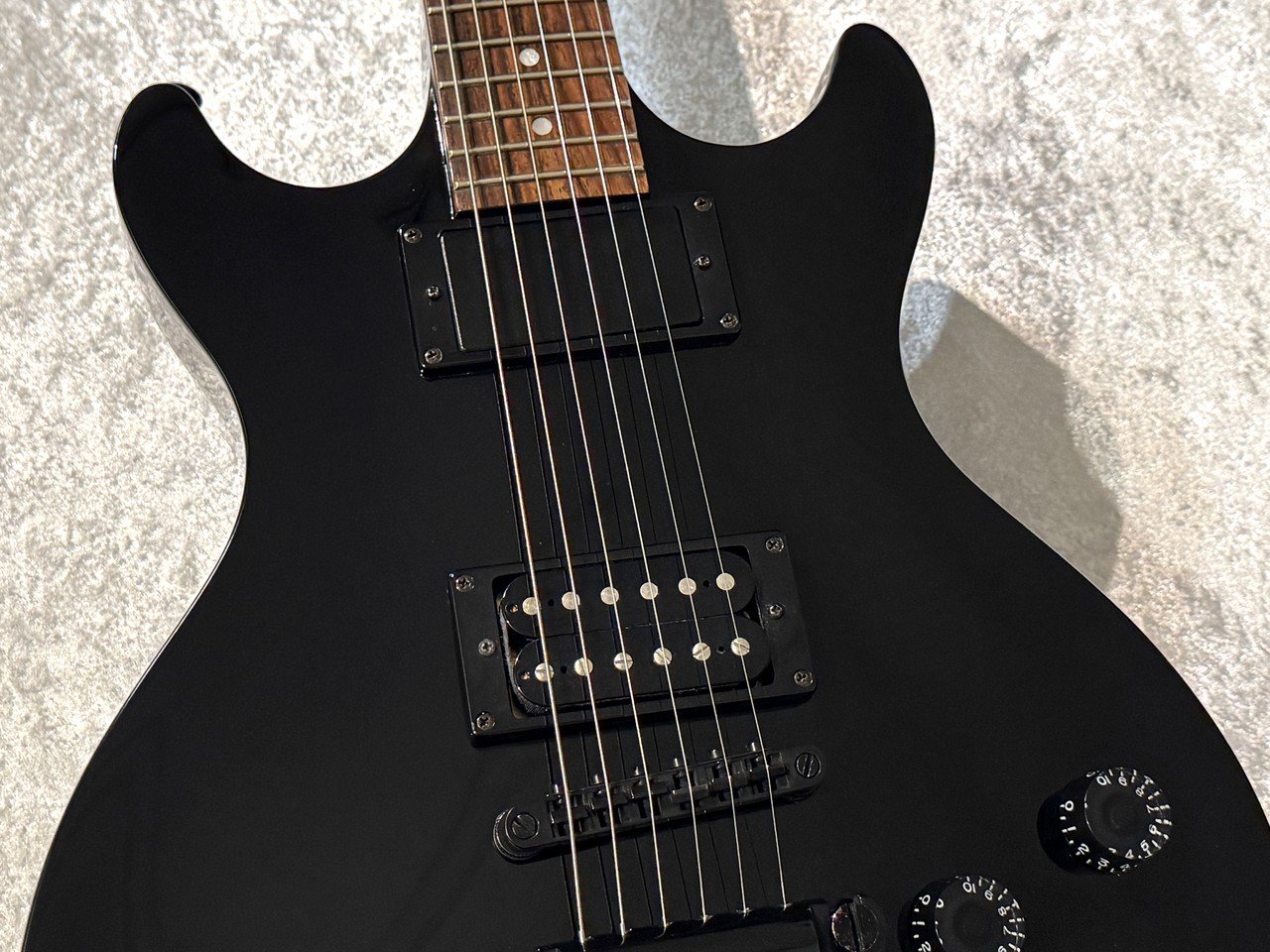 ギター EDWARDS / Kenny King Black ギター EDWARDS / Kenny King Black ギター EDWARDS / Kenny King