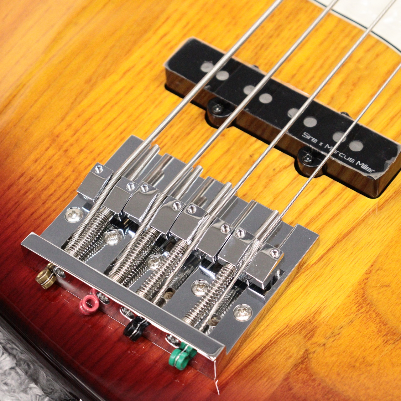 Sire V8 4st ベース 軽量個体4.26kg Sire V8 4st ベース 軽量個体4.26kg V8 4st | Sire Japan