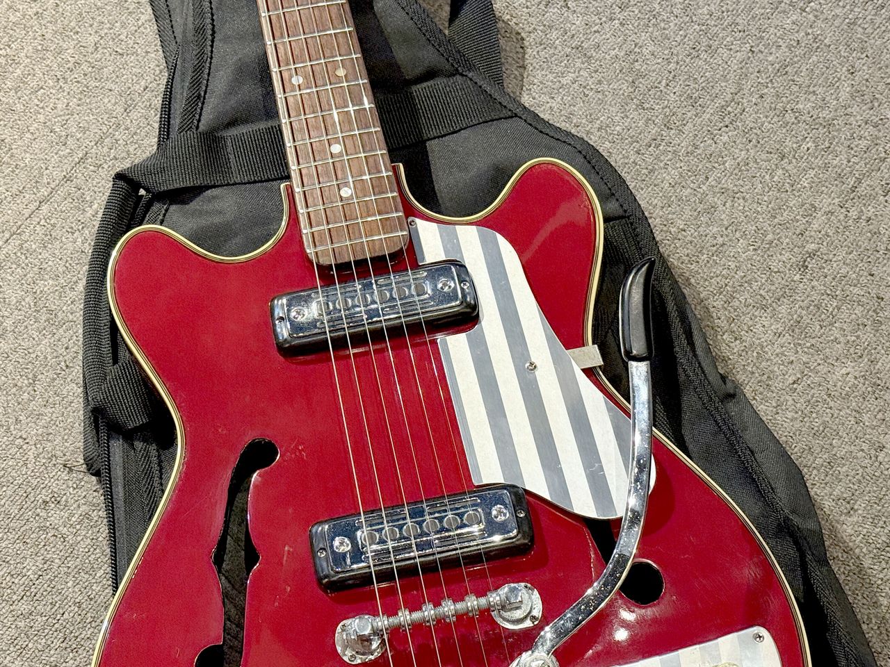 【値下げ交渉歓迎！】teisco ep-2L ビザールギター Teisco EP-2L（ビンテージ）【楽器検索デジマート】