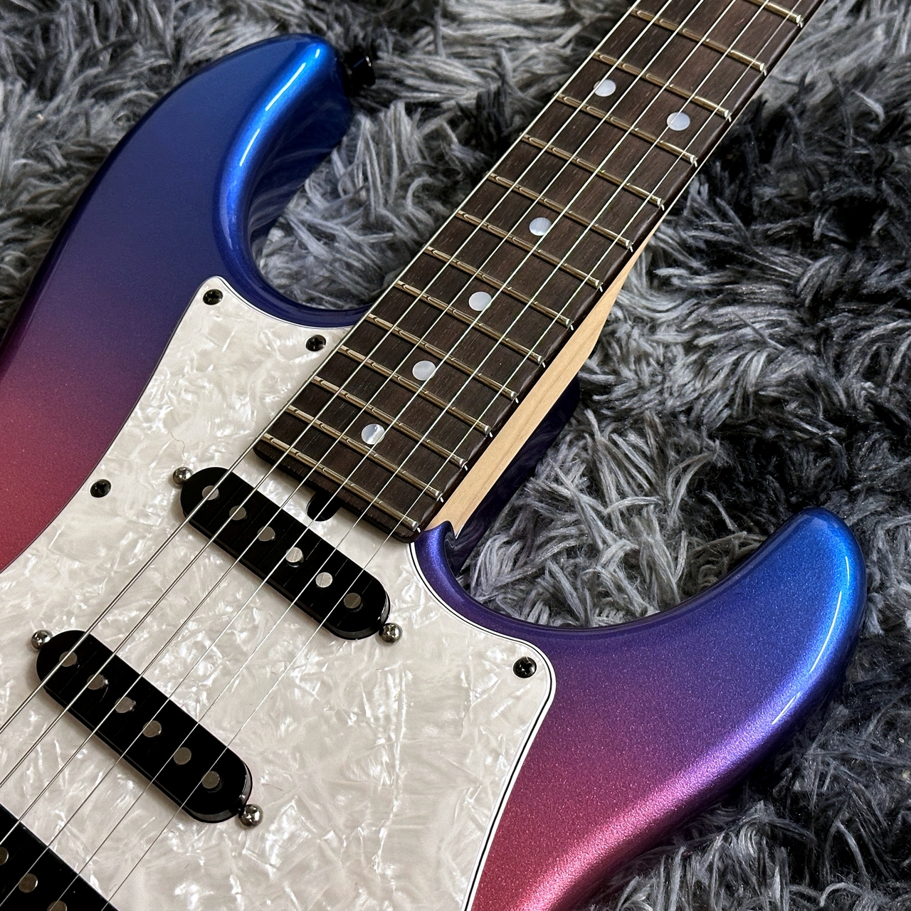 James Tyler Japan Studio Elite Locking Bridge Metallic Jimburst