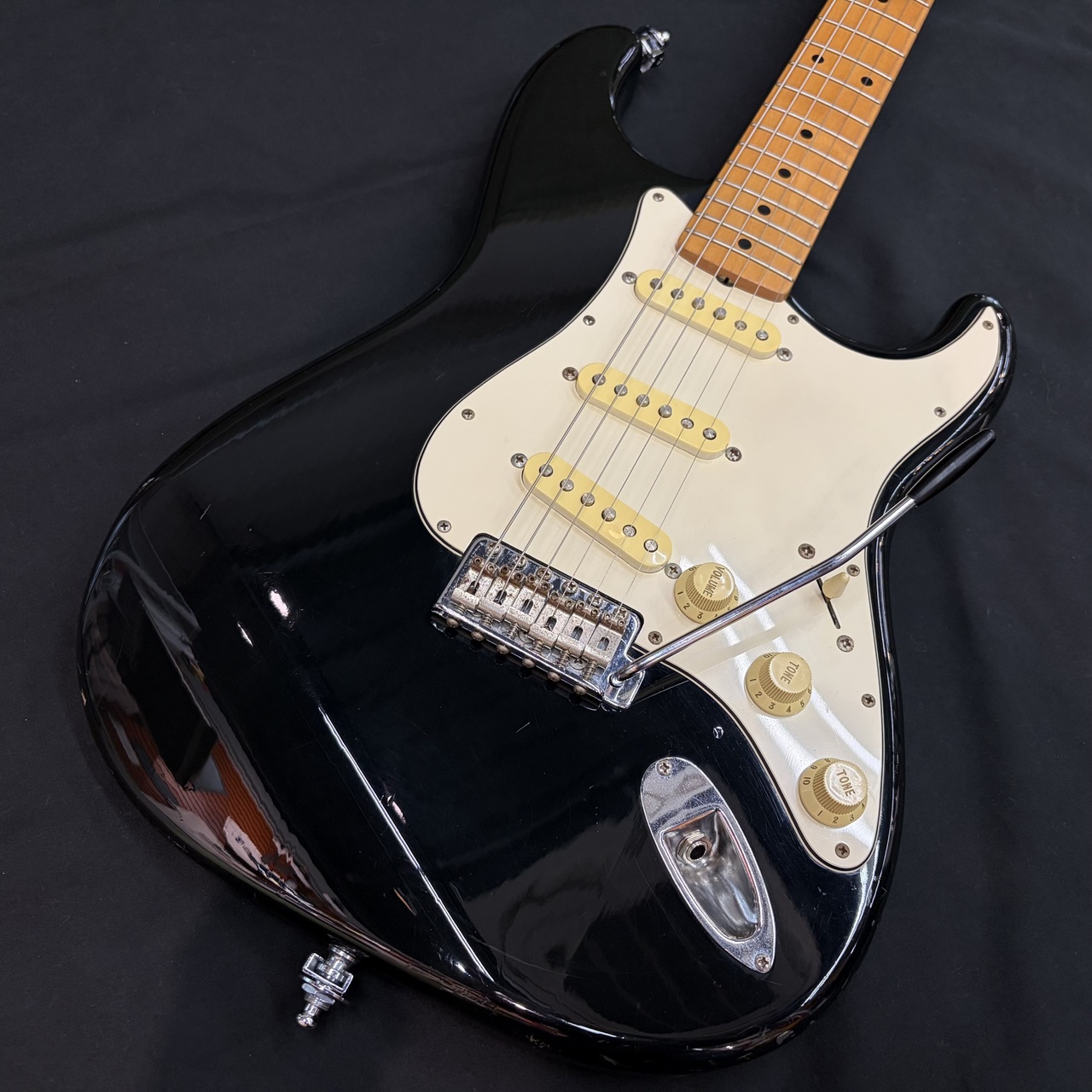 Fender Japan ST-STD/BK (フェンダージャパン ストラトキャスター