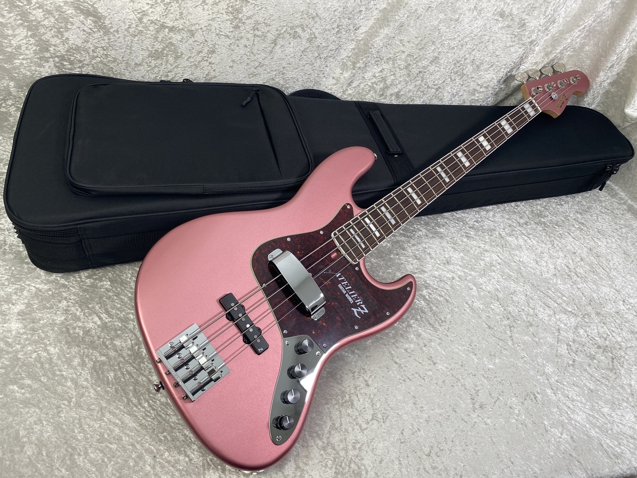 みつま　ページ ATELIER Z M#245 Custom (BLK/ w/Gold Parts) ｜イケベ楽器店