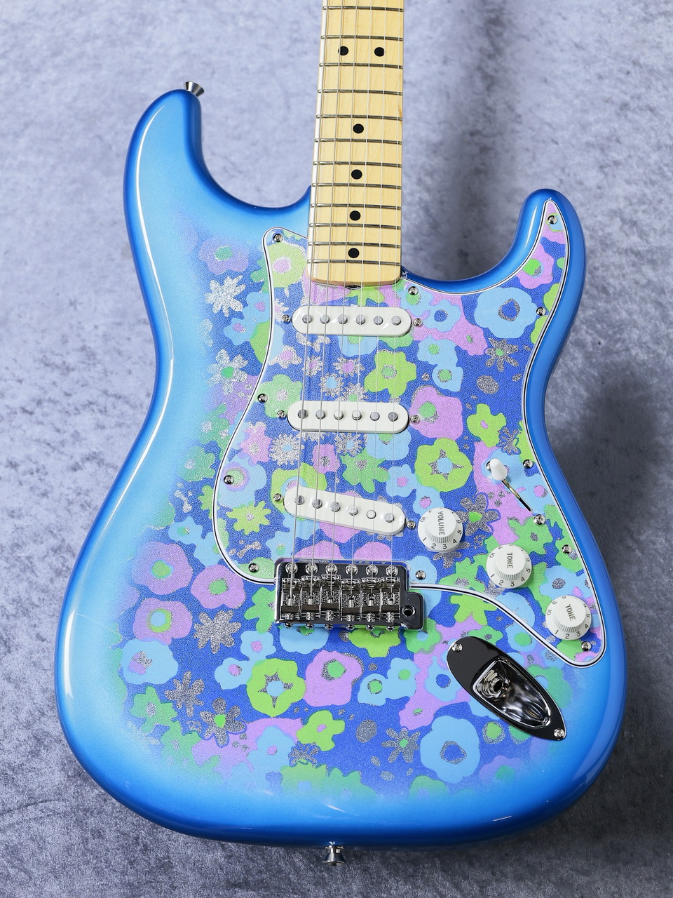Fender Made in Japan Limited Stratocaster Blue Flower