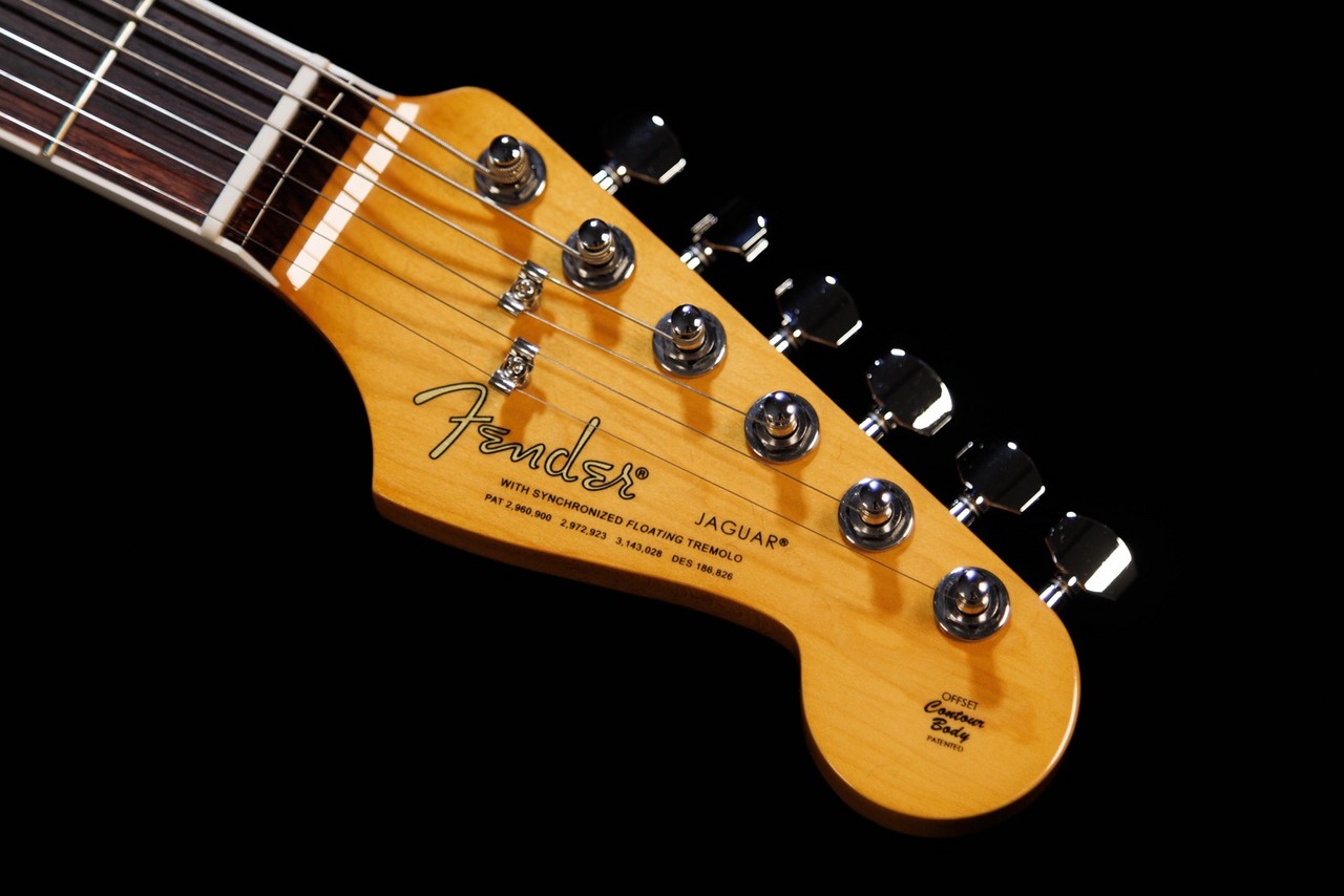 Fender Kurt Cobain Jaguar 3-Color Sunburst（新品/送料無料）【楽器