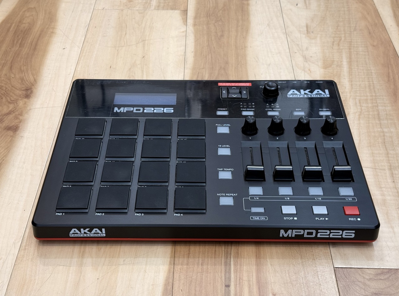 AKAI MPD226（中古）【楽器検索デジマート】