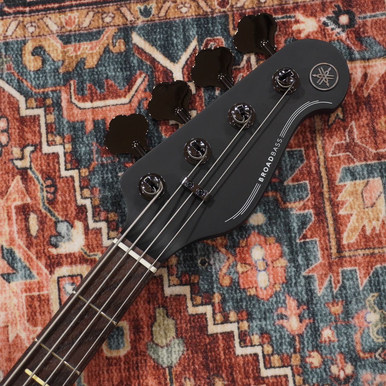 ベース YAMAHA BB734A MTBL bb734a_frd_f_0001_2000px.jpg