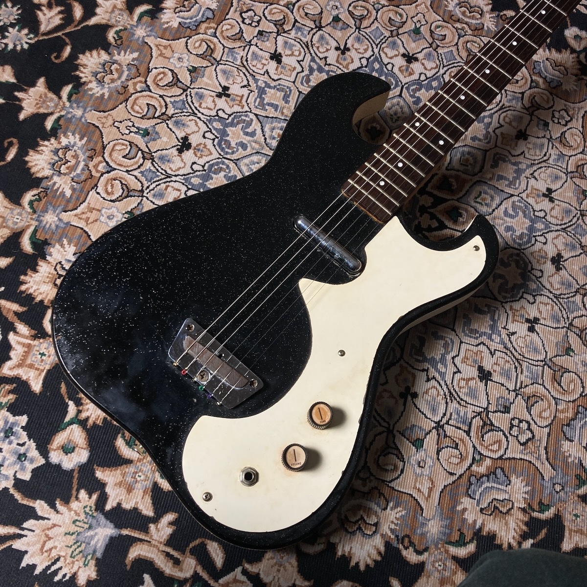 ⭐*♪様 【動画】Silver tone ビンテージ ギター セミアコ 62年製 ⭐*♪様 【動画】Silver tone ビンテージ ギター セミアコ 62年