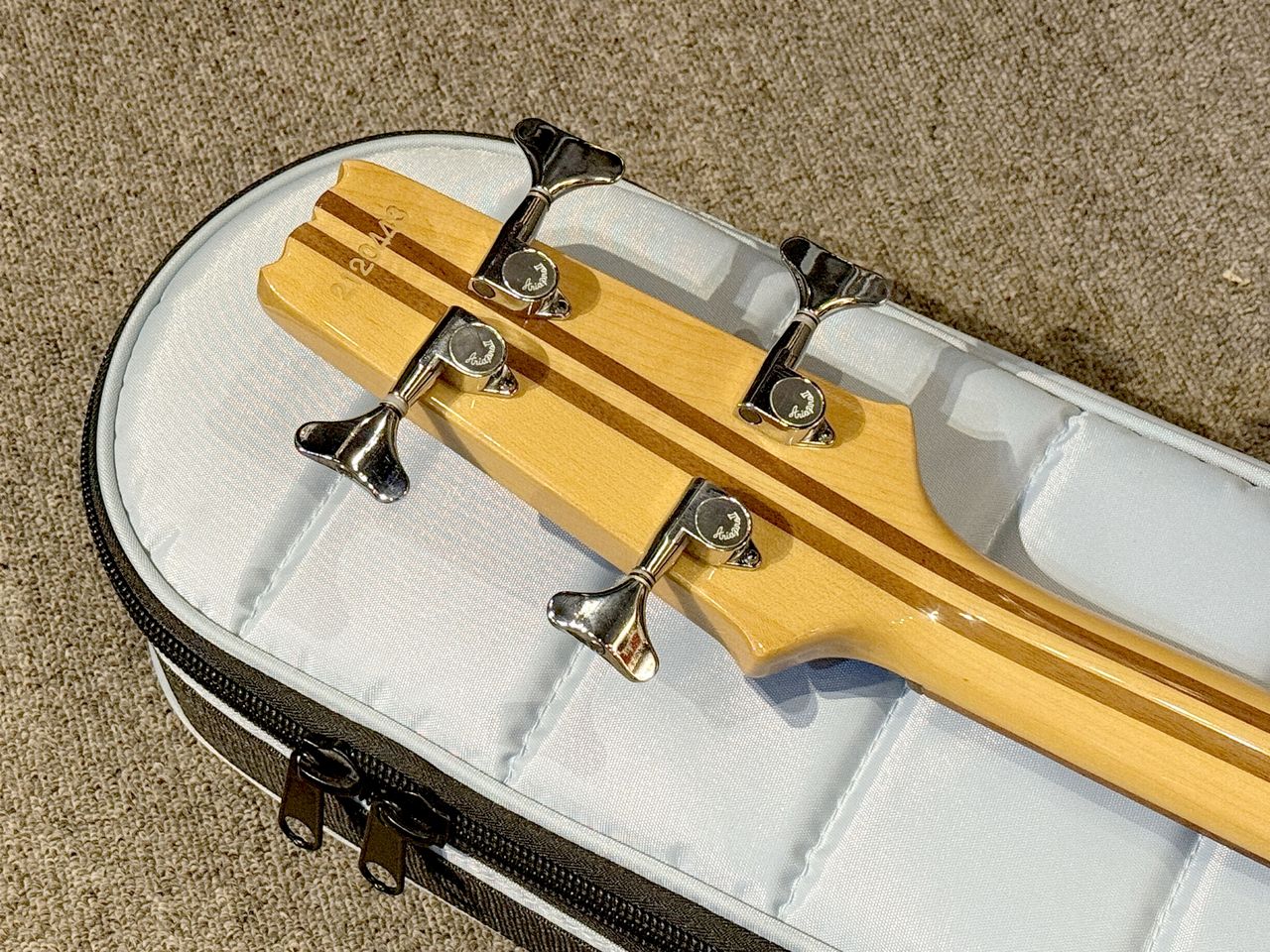 Aria Pro II SB-R60 エレキベース ソフトケース付き Aria Pro II SB-R60 エレキベース ソフトケース付き